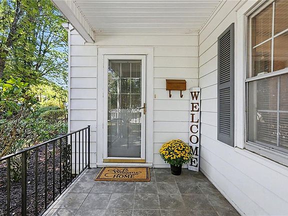 5th image of 509 Jones St