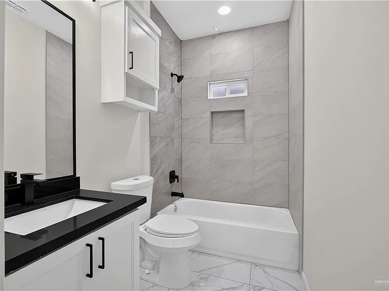 1215 S Woodland Dr #2 — Photo 15