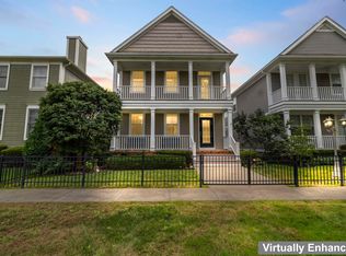 29041 Thistle Ln, Harrison Township, MI 48045
