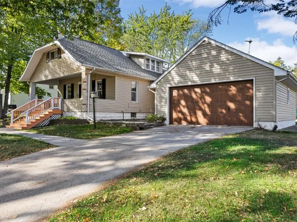 725 7th Ave N, Mount Vernon, IA 52314