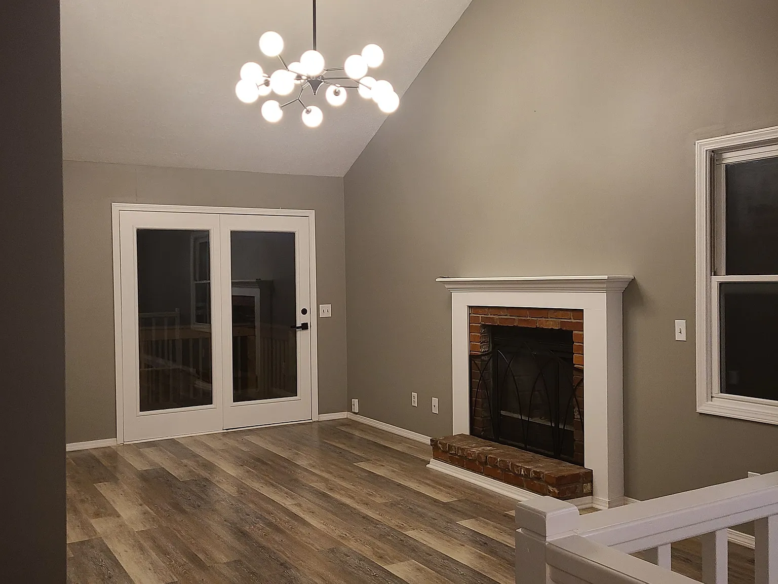 2651 S Glenview Ave — Photo 2