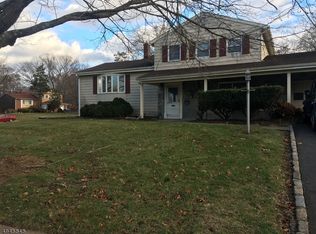 3 Woodlawn Rd, Somerset, NJ 08873