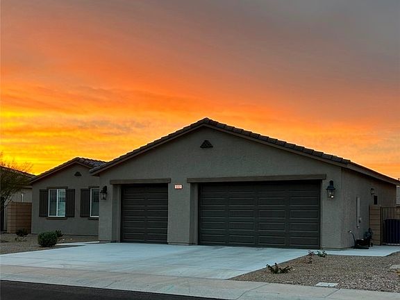 3rd image of 532 Downey Drive