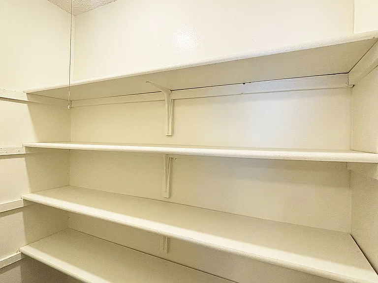 Timber - Closet