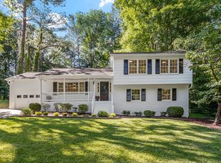 909 Brookgreen Dr, Cary, NC 27511