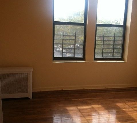 4th image of 41 E 29th St APT D3
