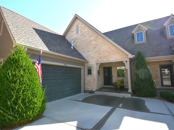 14734 Meadow Ln, Leawood, KS 66224