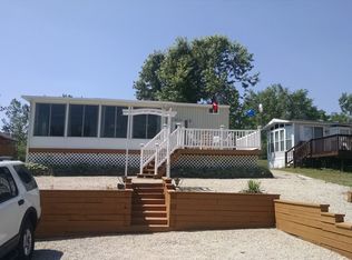 143 Fossil Lake Ct, Wilmington, IL 60481