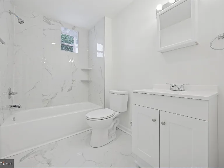 1101 S Peach St — Photo 7