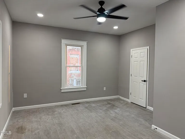 1012 S Franklin St — Photo 17