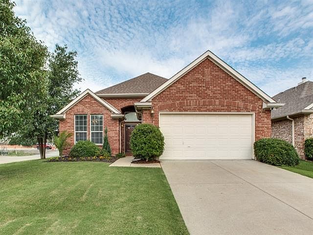 1st image of 2501 Bluewood Dr