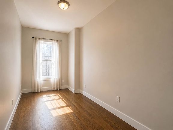 4th image of 1351 Hancock St #3A