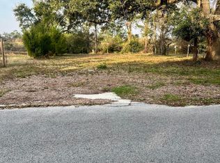 203 Livingston Dr, Pass Christian, MS 39571