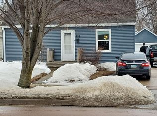 924 N Washington Ave, Madison, SD 57042
