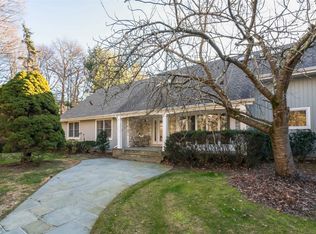 450 Annandale Dr, Syosset, NY 11791