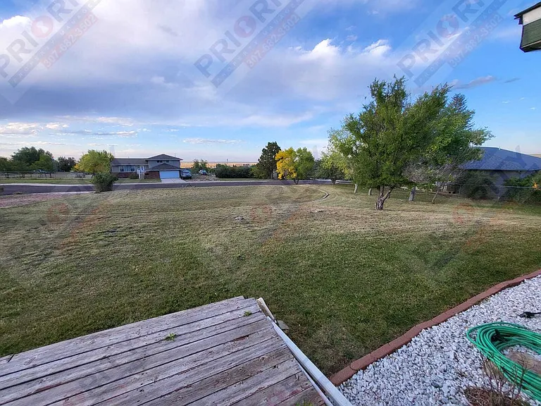 505 Highridge Ct — Photo 12