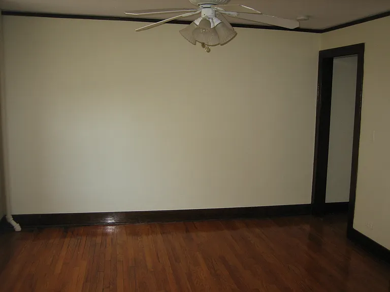 413 N Main St — Photo 4