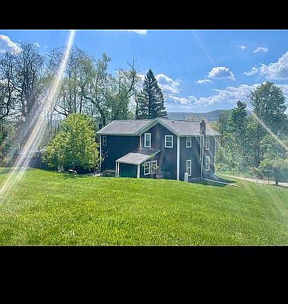 2nd image of 7643 Snell Hill Rd