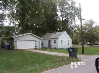 1390 N 27th St, Decatur, IL 62526