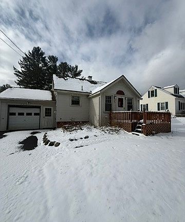 2nd image of 5601 Walker Rd