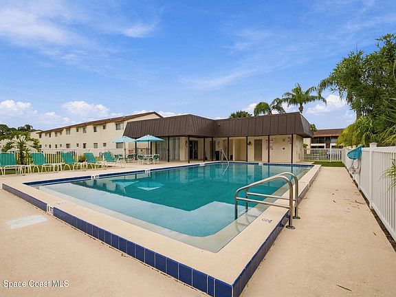 5th image of 758 Ridge Club Dr #62