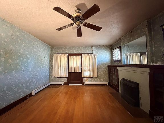 3rd image of 1124 Lake Ave