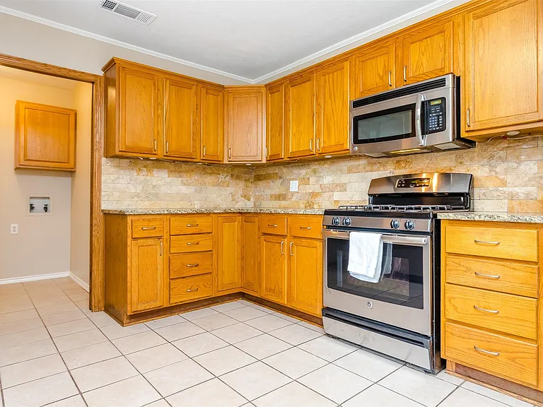 3406 Hastings Dr — Photo 33