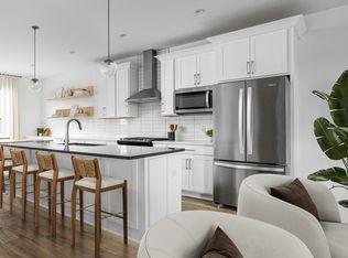 9893 Greenvine Dr, Carmel, IN 46290