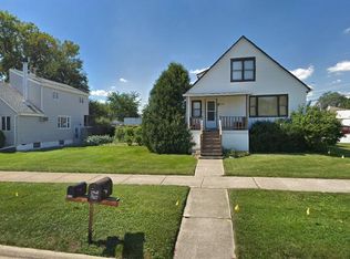 9740 S Meade Ave, Oak Lawn, IL 60453