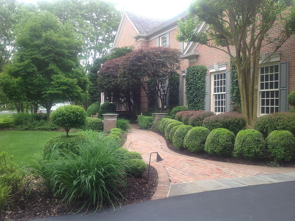 1st image of 10705 Falls Pointe Dr