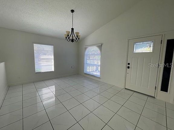 3rd image of 7001 N Clark Ave