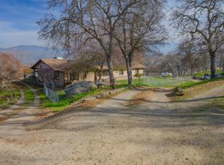 33180 Coyote Ln, Squaw Valley, CA 93675