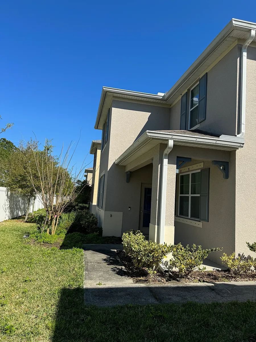 Building Photo - 1627 Pham Dr