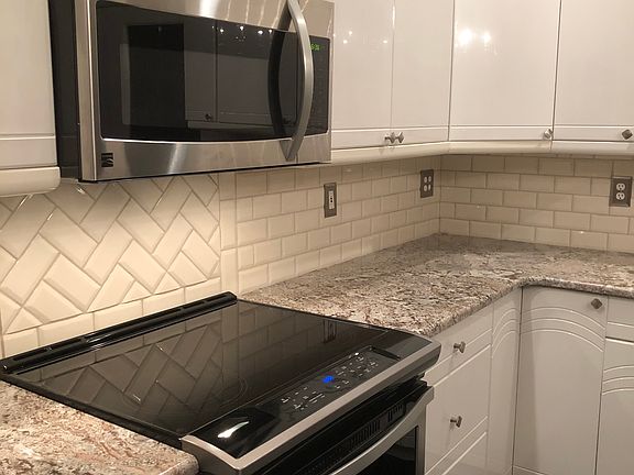 Updated stove & microwave 