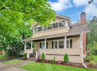 27 Castle St, Springfield, MA 01118