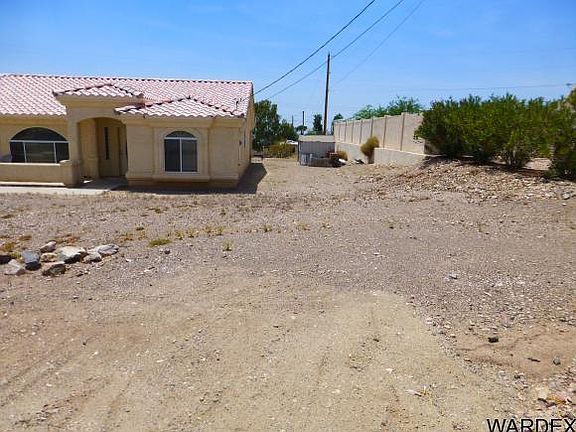 3rd image of 3601 Mission Dr S