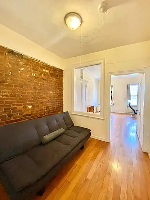 Rented by Waverly Realty Associates | media 21