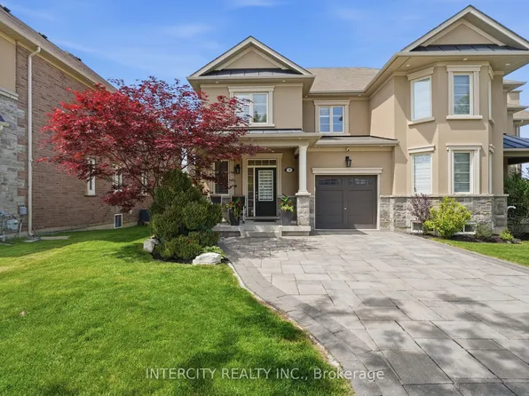 2 Fairmont Ridge Trl, Nobleton, ON L7B 0A4