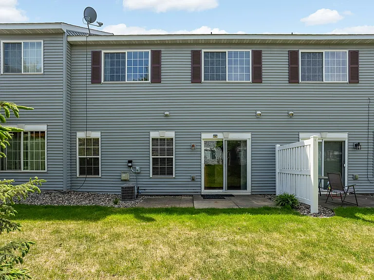 6869 Folkestone Rd — Photo 8
