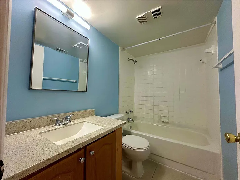 5701 Riverside Dr #205B6 — Photo 16