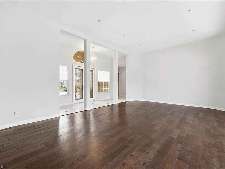 25820 Creekbend Dr — Photo 5