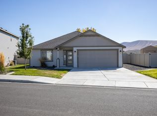 1115 Annajean Ave, Benton City, WA 99320
