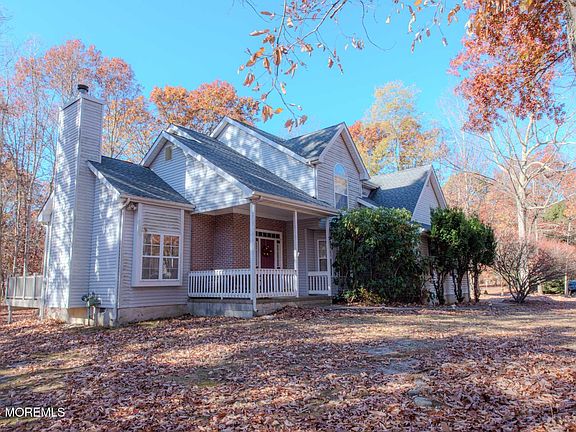 2nd image of 21 Deer Run Drive