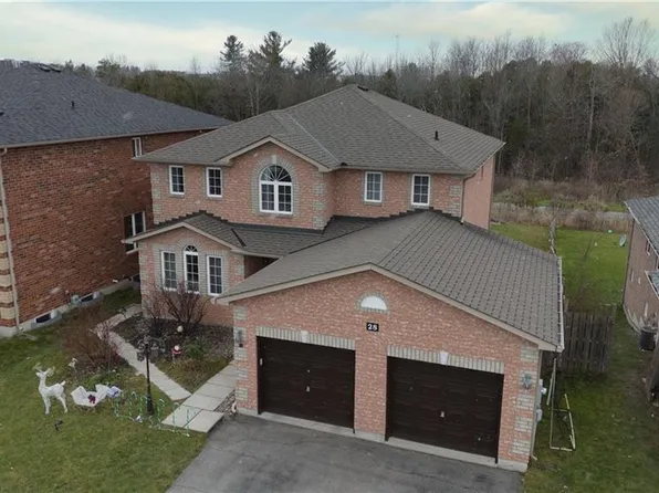 28 Sun King Cres, Barrie, ON L4M 7J9