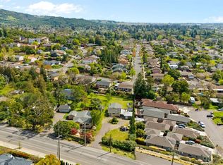 1051 Coombsville Rd, Napa, CA 94558