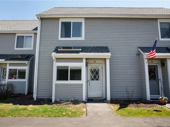 37 Hilltop Drive #37, Simsbury, CT 06089