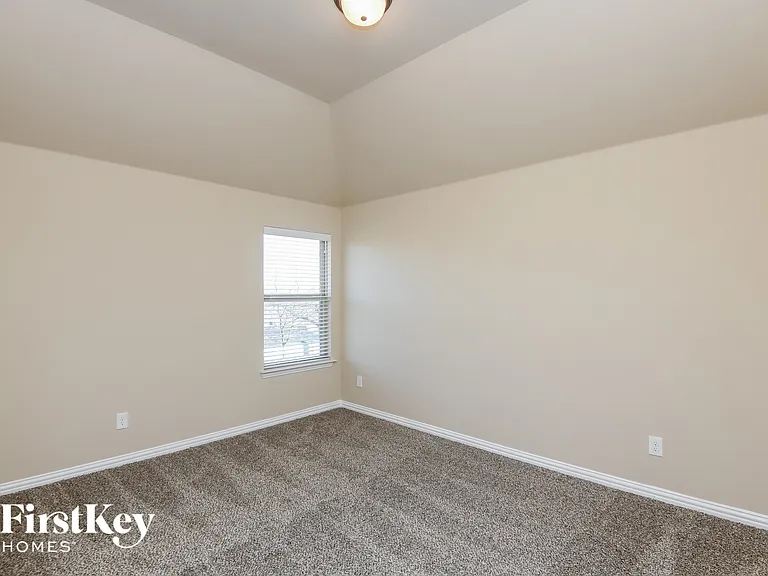 7428 Durness Dr — Photo 13