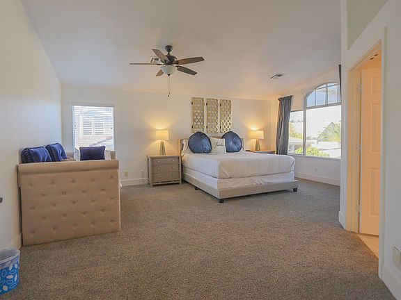 5th image of 7555 Poppy Meadow St