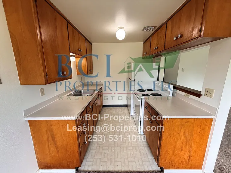8402 McKinley Ave E — Photo 8