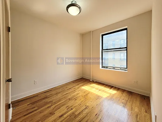 Rented by Sovereign Associates | media 9